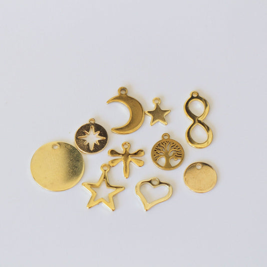 Different Designs Unisex Cute Gold Plated Stainless Steel Charms For Jewelry Making