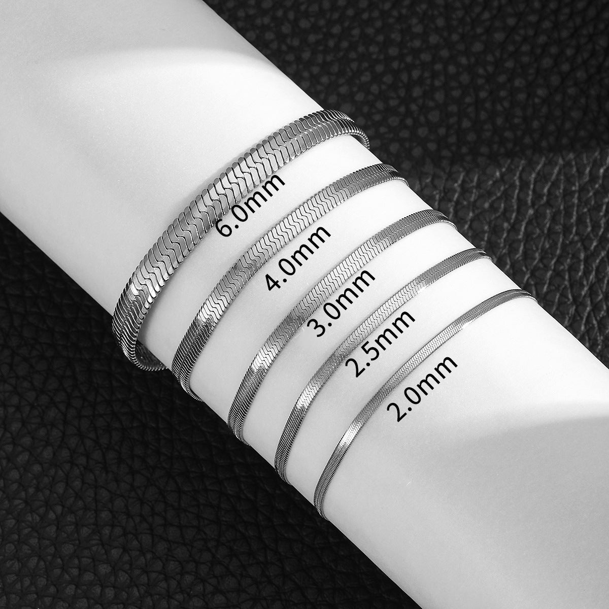 Multi Sizes Unisex Minimalist Gold Plated Stainless Steel Snake Bracelet Chain