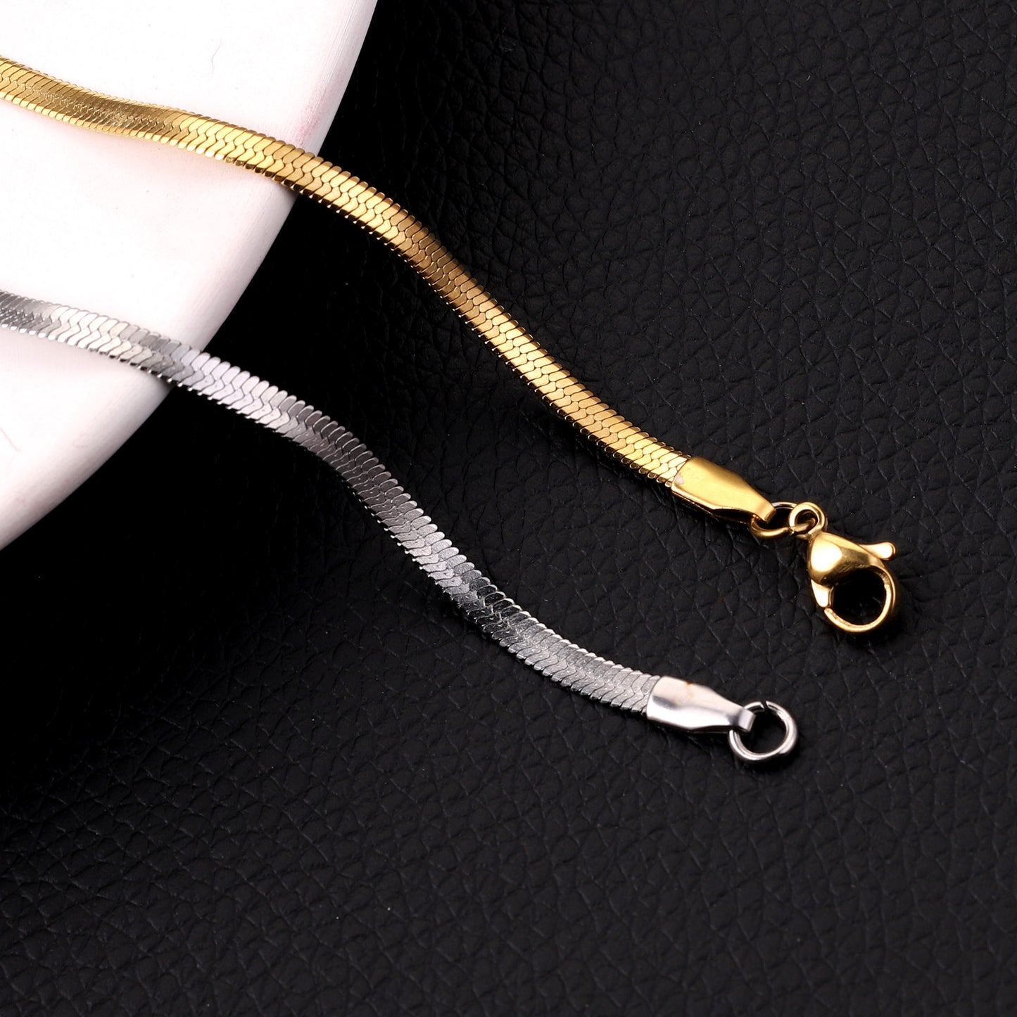 Multi Sizes Unisex Minimalist Gold Plated Stainless Steel Snake Bracelet Chain